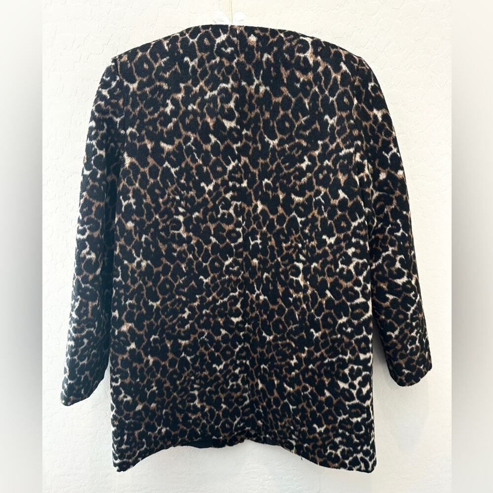 NINE WEST | Leopard Print Animal Faux Fur Zip Coat | Medium - Picture 5 of 8